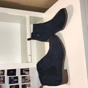 Never worn oldnavy boots